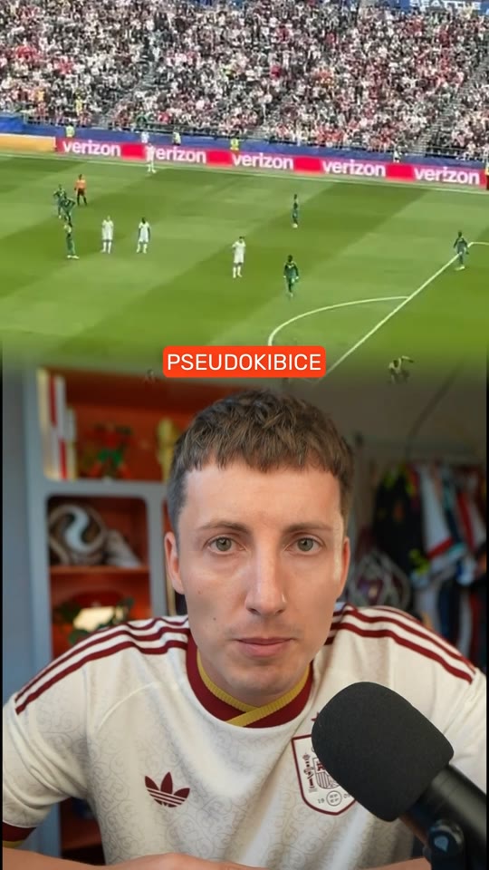 Jaka jest kara za wbiegnięcie na boisko
